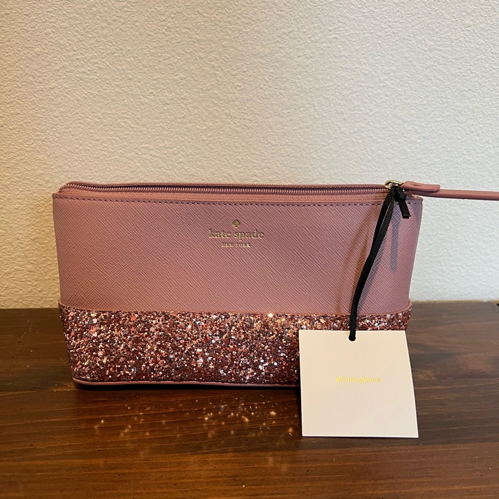 Kate Spade Little Shiloh Greta Court cosmetic pouch. NWT